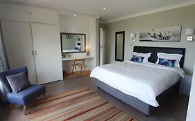Lind End Guest Farm